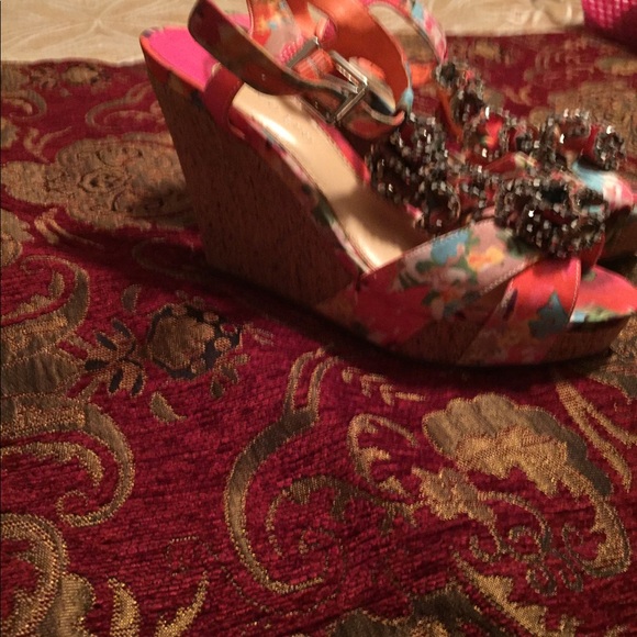 Gianni Bini shoes - Picture 2 of 3